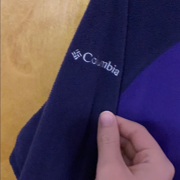 Purple Columbia pull over - Picture 4 of 4